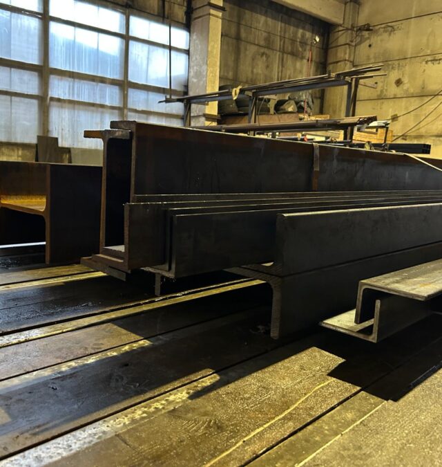 Kvalitatīva tērauda piegāde visā Latvijā