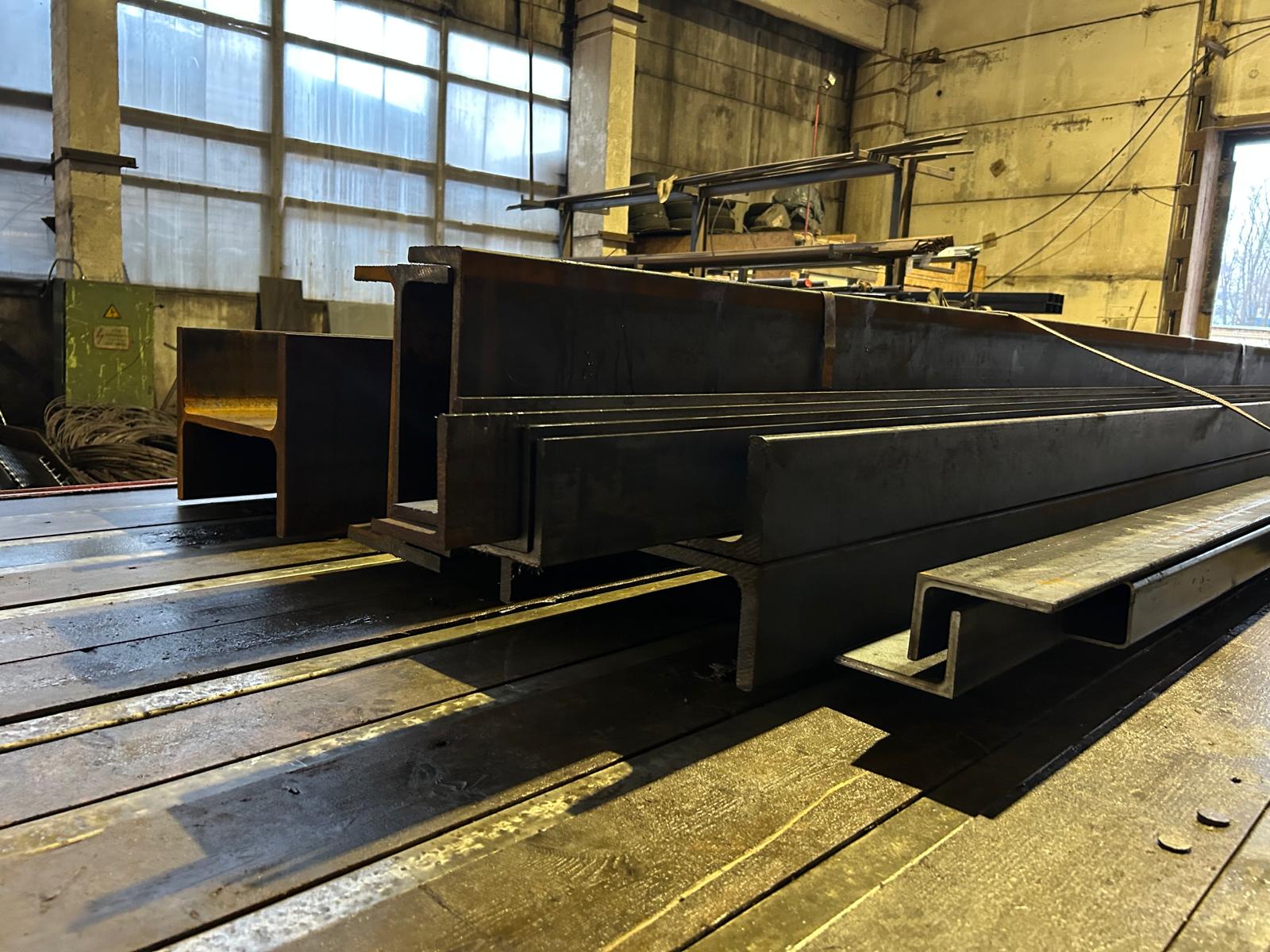 Kvalitatīva tērauda piegāde visā Latvijā