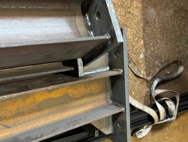 Metināta tērauda konstrukcija ar pilnu kvalitātes izsekojamību