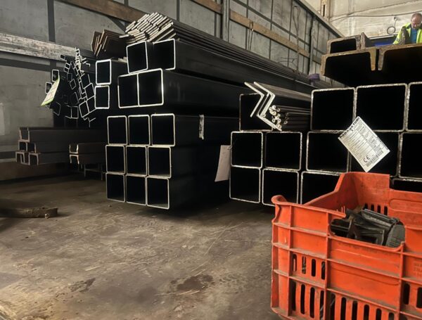 поставка стальных труб