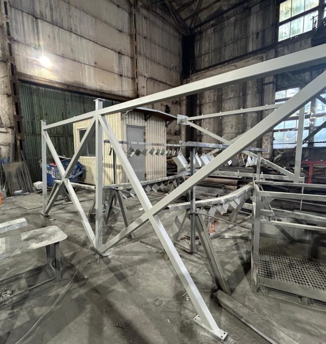 Tērauda rāmju izgatavošana pēc pasūtījuma