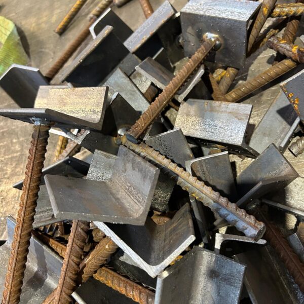 Leņķis 75x50x6 – Detaļu ražošana